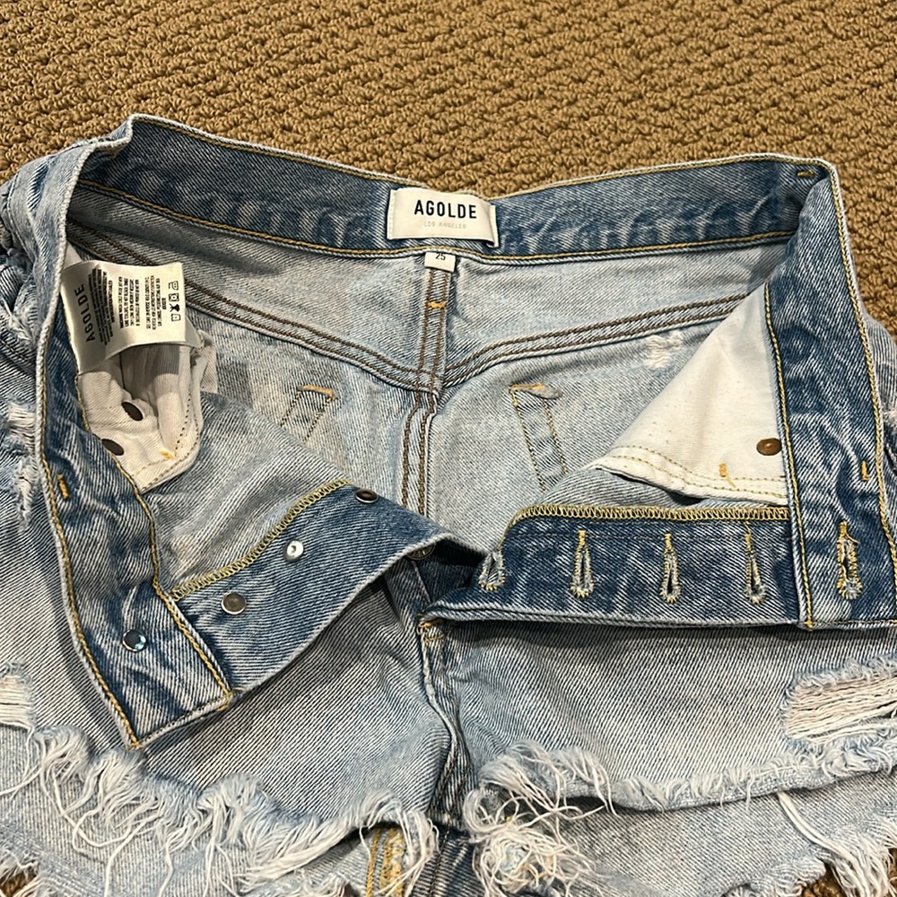 AGOLDE Women's Parker Vintage Distressed Denim Shorts size 25 Button Fly - Picture 5 of 14